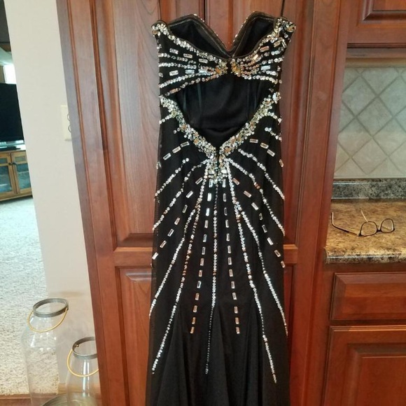 Prom Dress - Picture 3 of 3